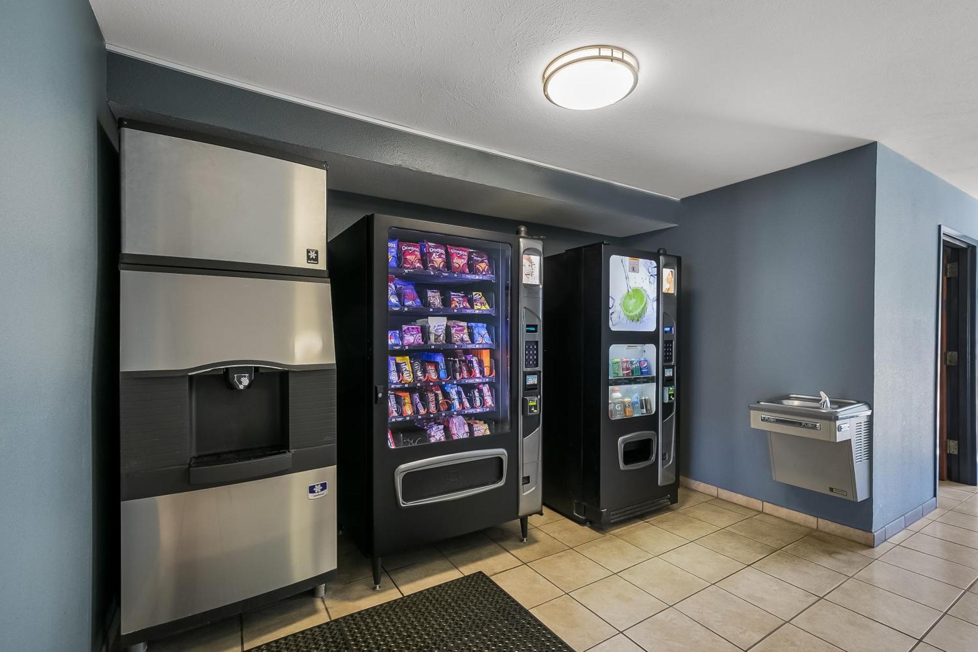 Americas Best Value Sandman Inn Ла-Ґранд Екстер'єр фото
