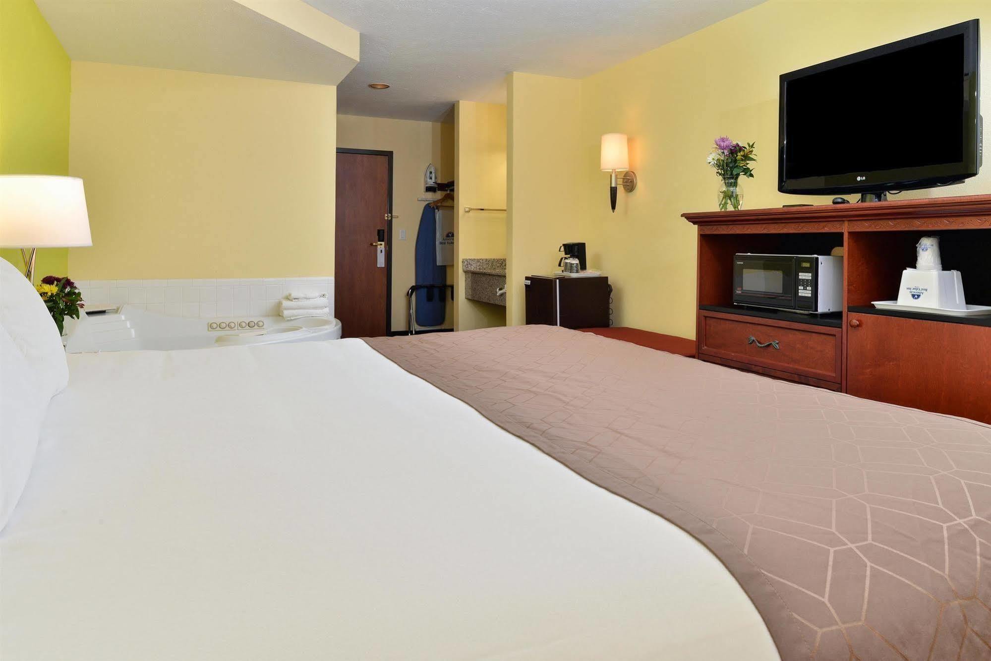 Americas Best Value Sandman Inn Ла-Ґранд Екстер'єр фото
